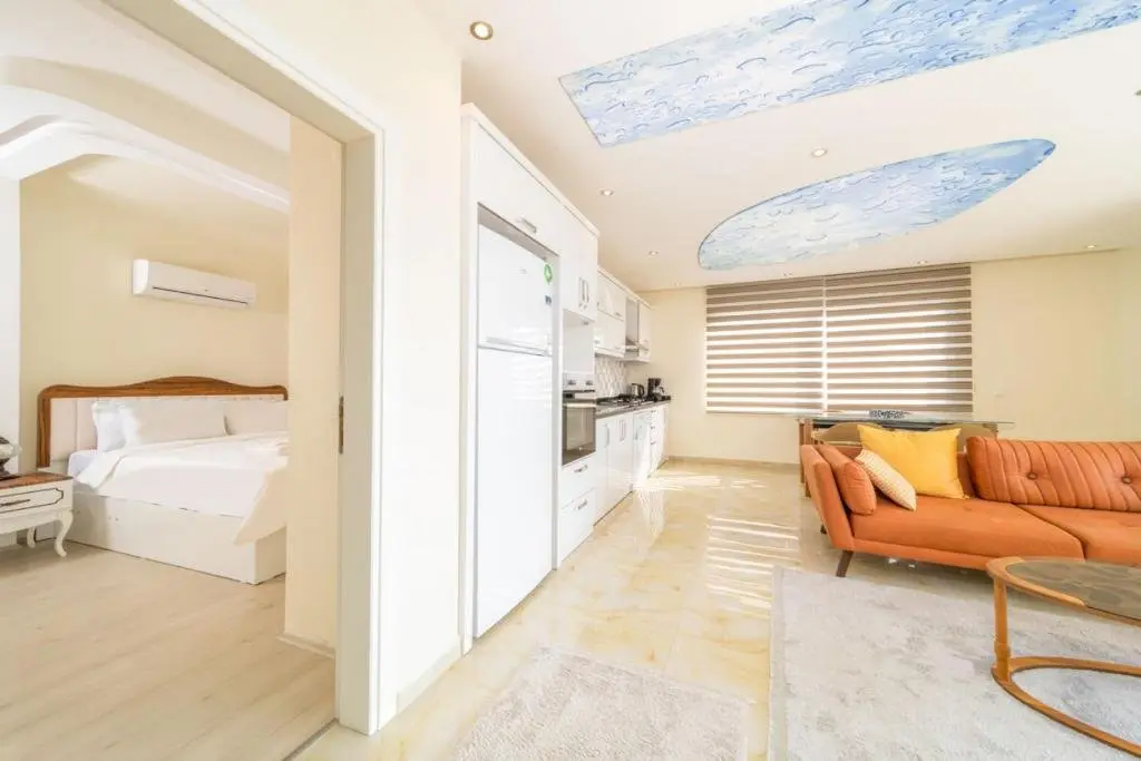 Аланья: Spacious Apartment with Sea View in Alanya