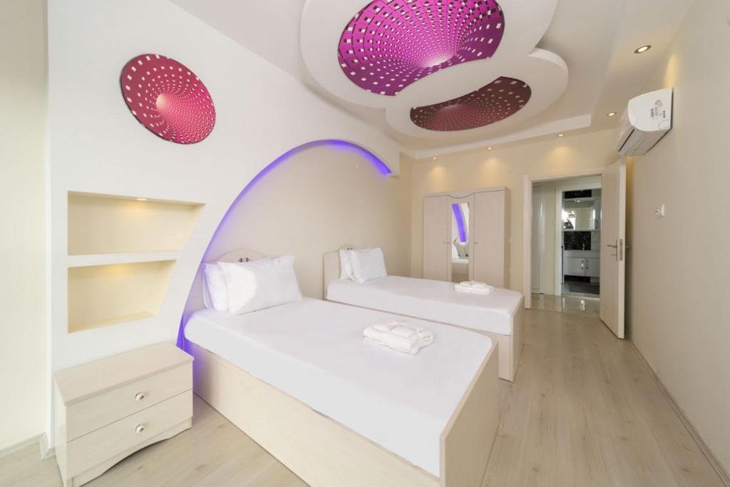 Аланья: Spacious Apartment with Sea View in Alanya