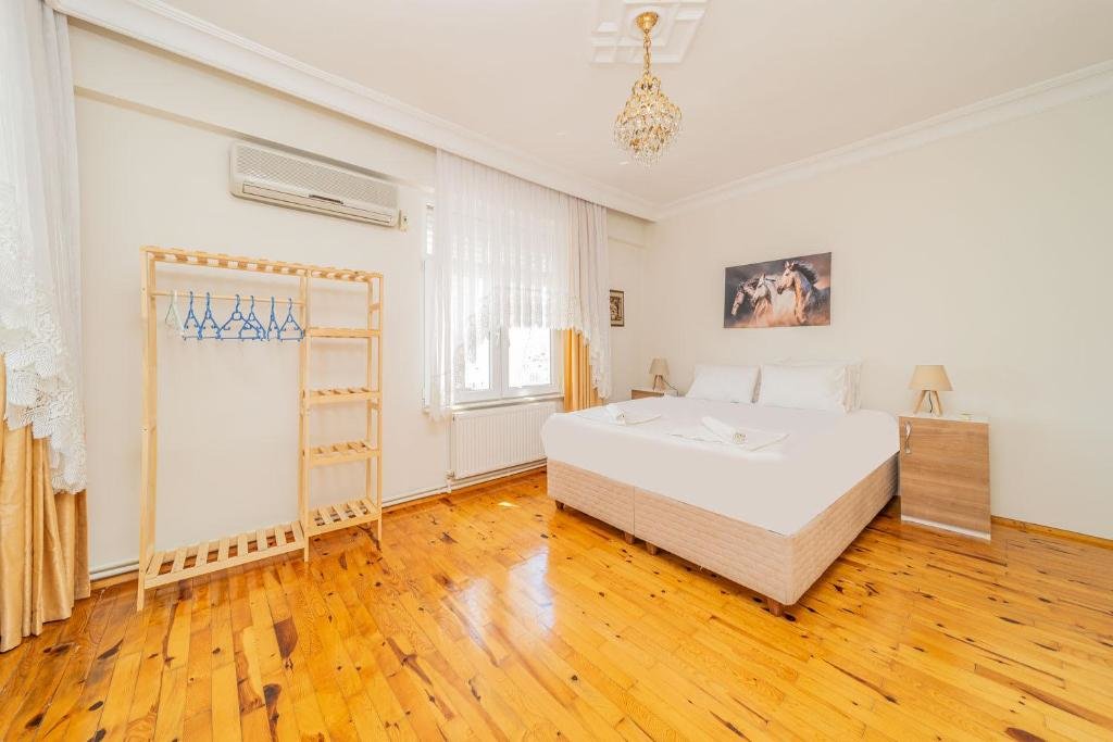 Central and Pleasant Flat in Muratpasa — фото 1