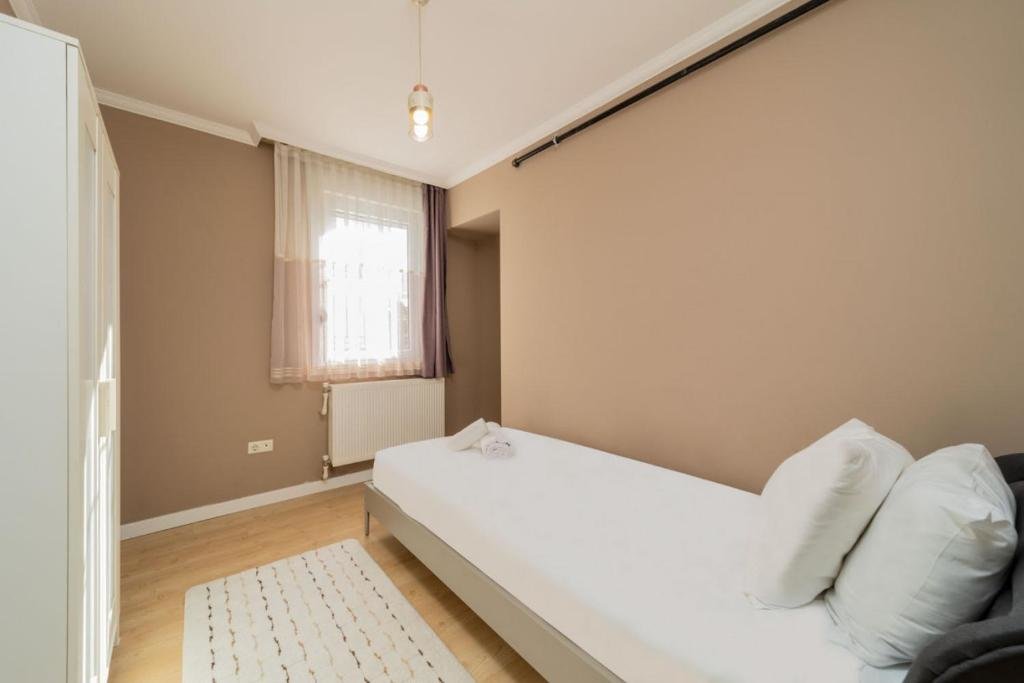 Анталья: Cozy Flat with Balcony near Beach in Konyaalti