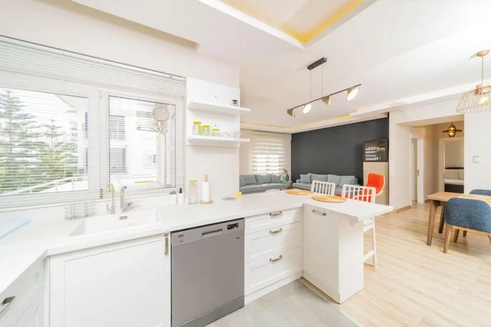 Анталья: Delightful Flat With Shared Pool in Konyaalti