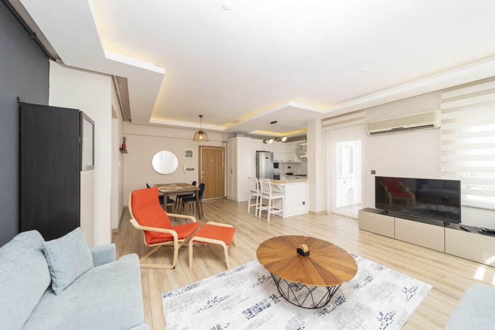 Анталья: Delightful Flat With Shared Pool in Konyaalti