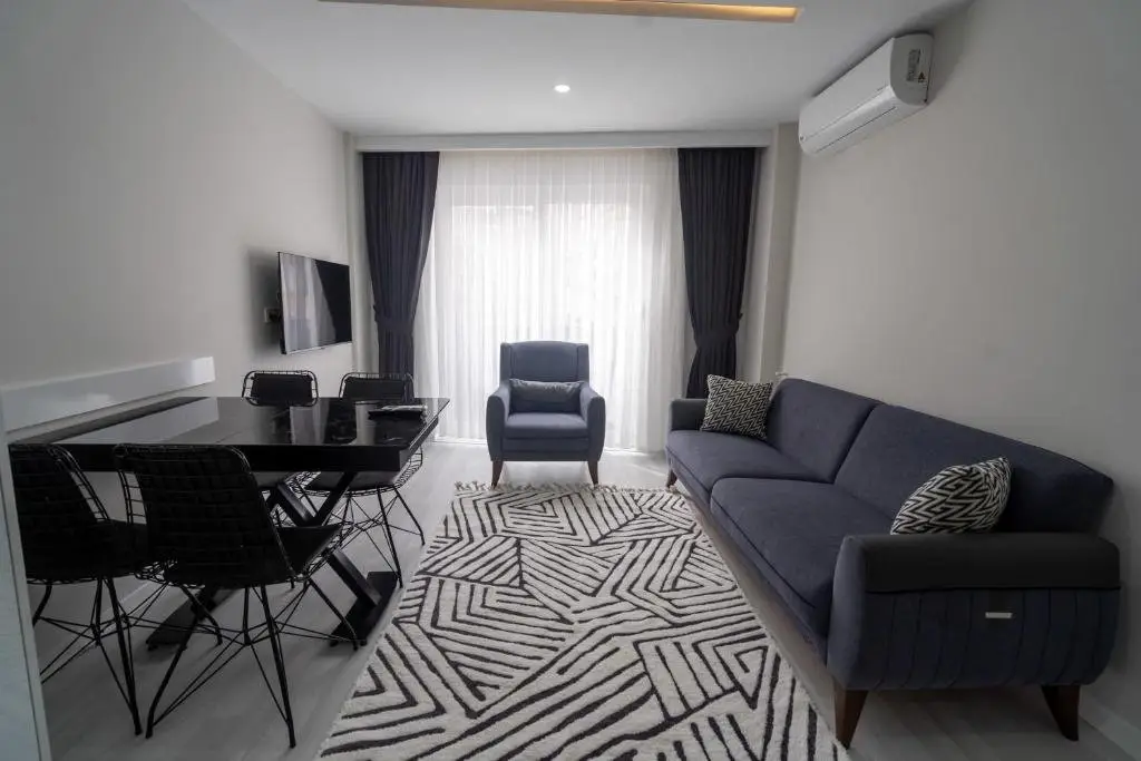 Анталья: Apartment With Balcony Close to Beach in Muratpasa