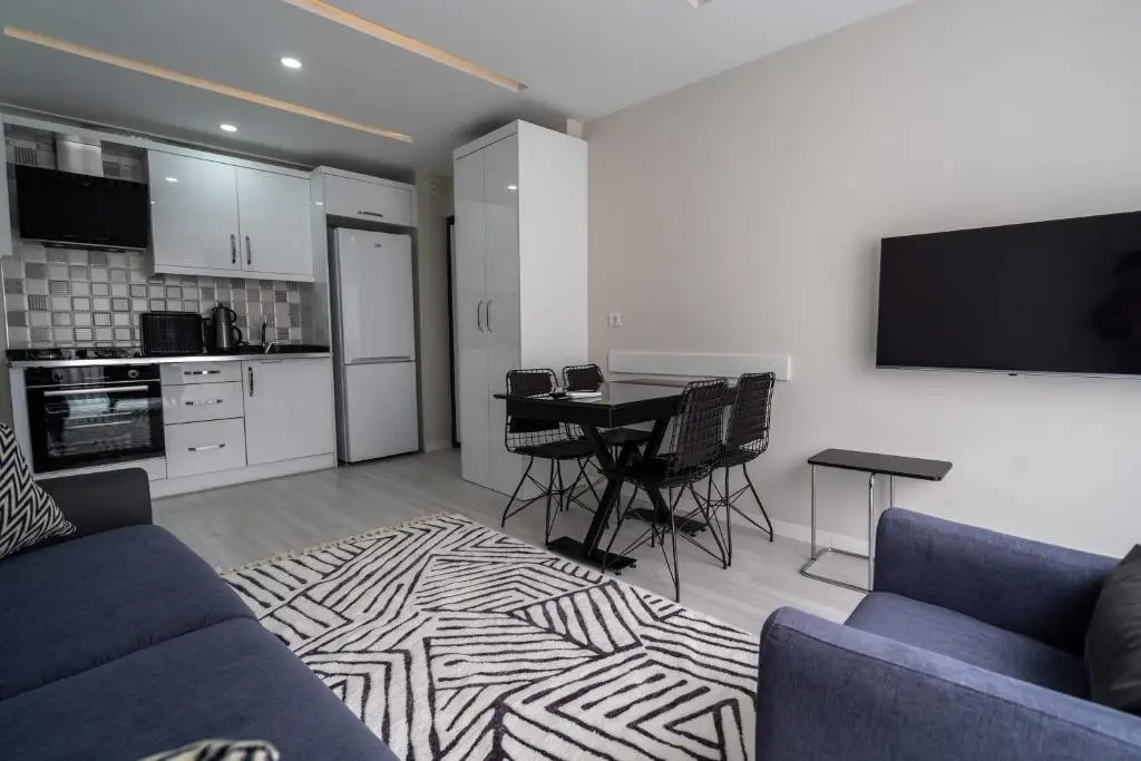 Анталья: Apartment With Balcony Close to Beach in Muratpasa