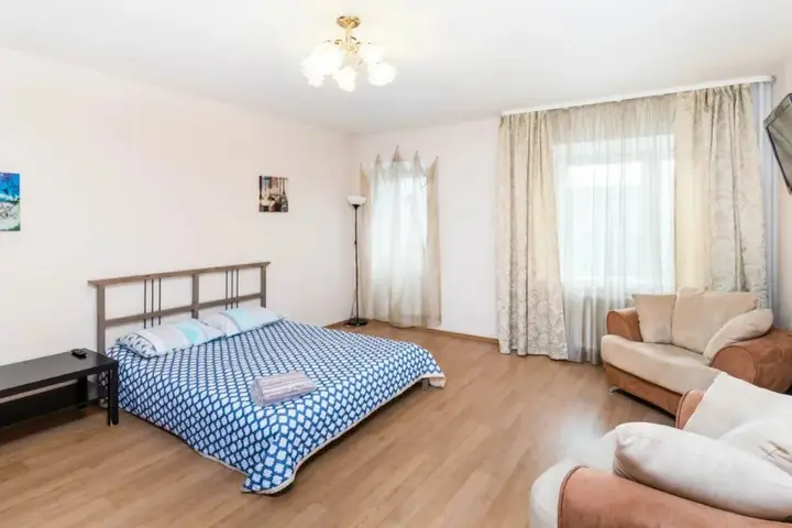 Тюмень: Apartments on Melnichnaya