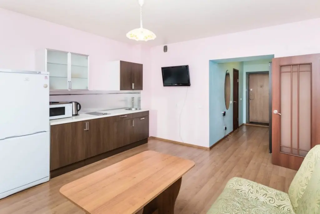 Тюмень: Apartments on Melnichnaya