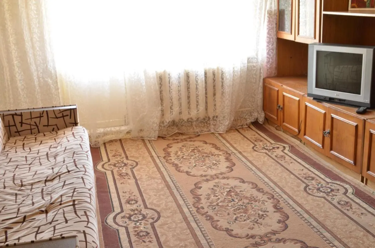 Тверь: Двухкомнатная квартира на б-ре Гусева