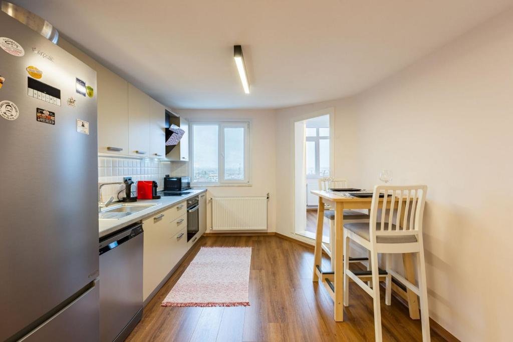 Стамбул: Central Flat with Lovely Terrace near Osmanbey Metro Station in Ferikoy, Sisli
