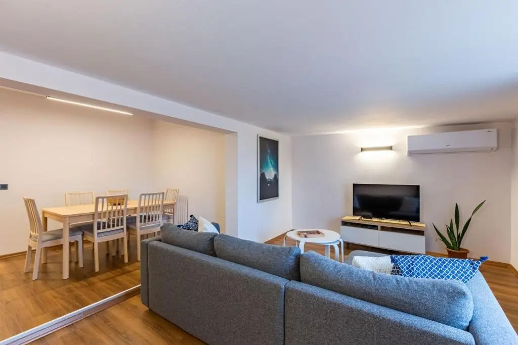 Стамбул: Central Flat with Lovely Terrace near Osmanbey Metro Station in Ferikoy, Sisli