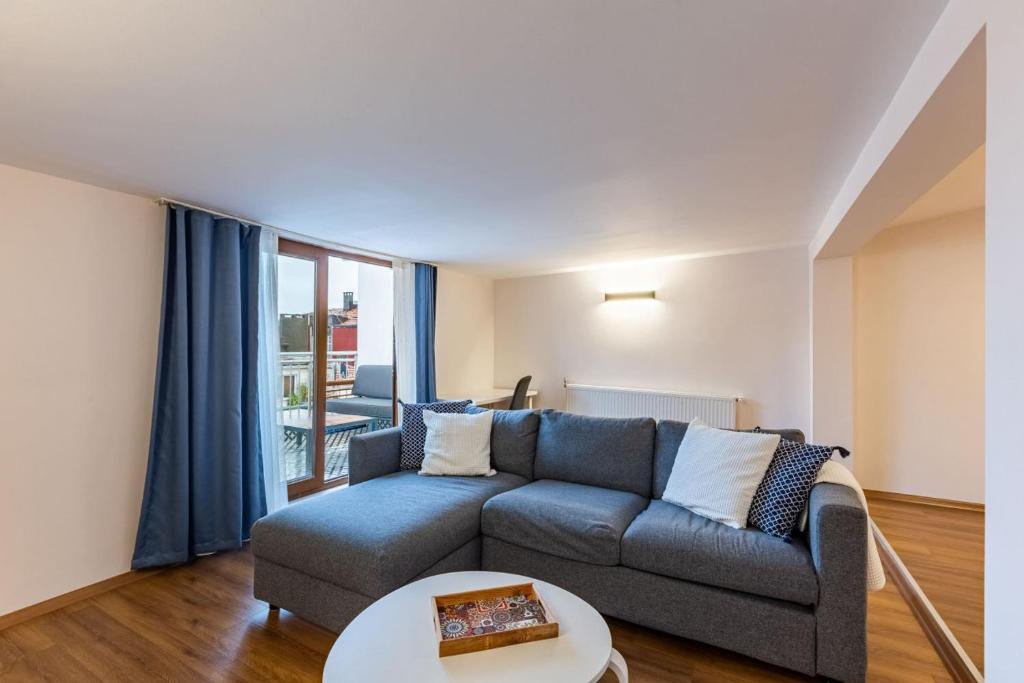 Стамбул: Central Flat with Lovely Terrace near Osmanbey Metro Station in Ferikoy, Sisli