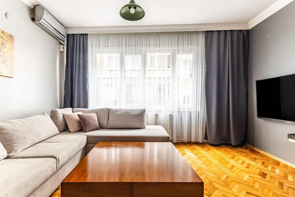 Central And Convenient Flat In Kad K Y — фото 1