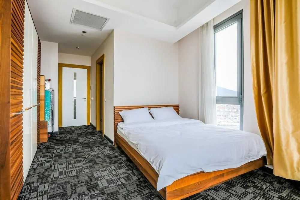 Стамбул: Fully Furnished Flat With Security in Atasehir