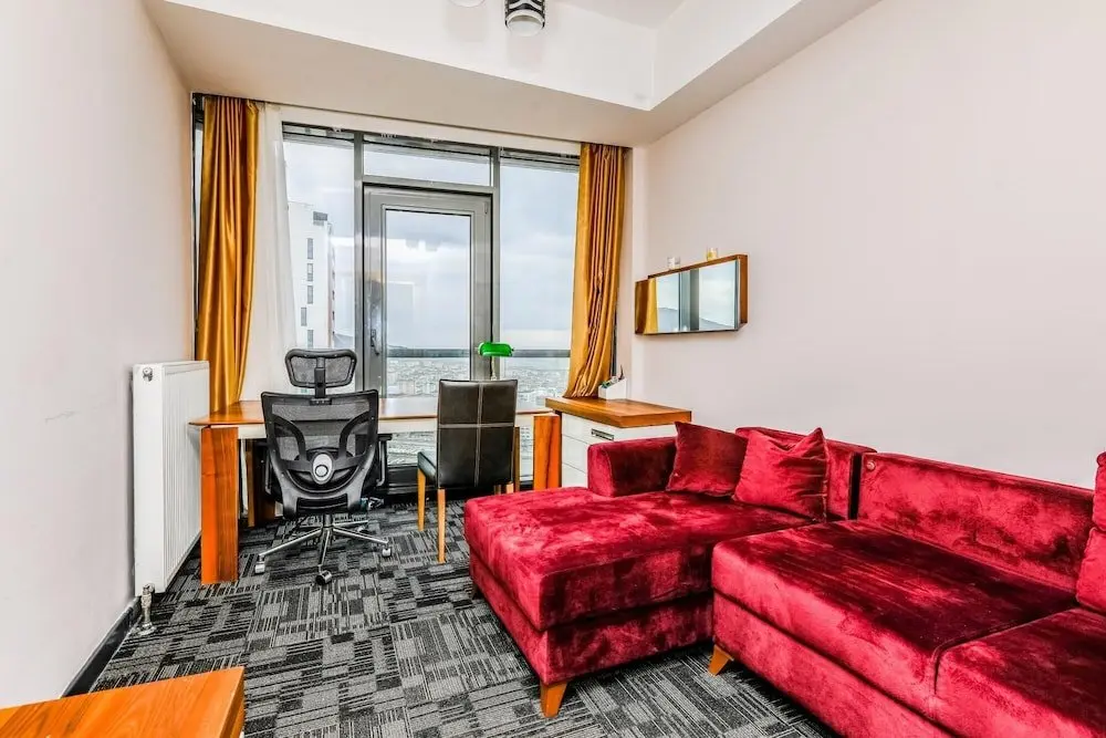 Стамбул: Fully Furnished Flat With Security in Atasehir