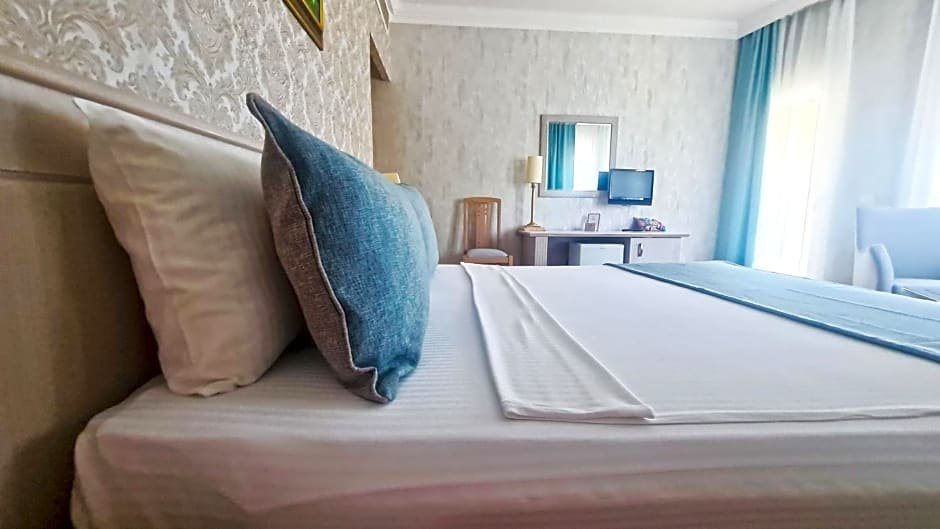 Даламан: X Life Hotel Sarıgerme 18 - Adult Hotel