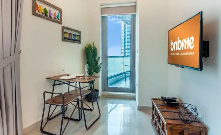 Дубай: Trendy Studio in the of the Marina Bnbme Homes