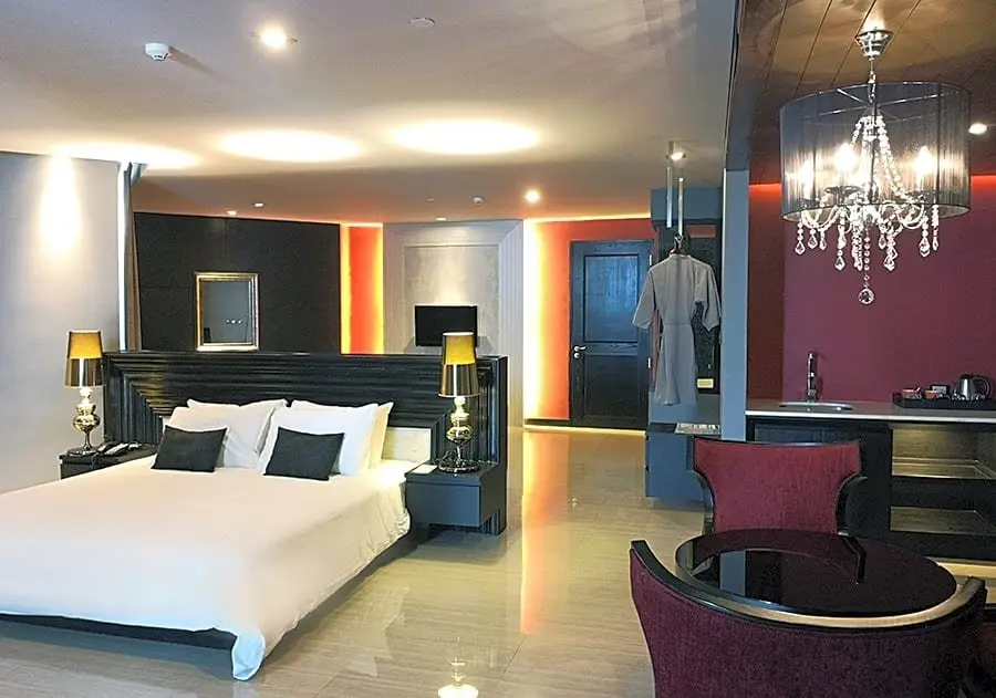 Паттайя: Tsix5 Quarter Hotel