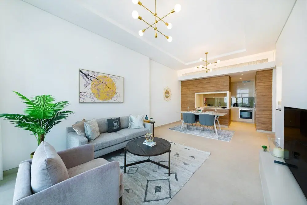 Urban Resort w Golf Course Views Close to Beach — фото 1