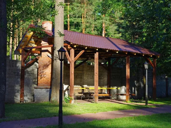 Ивановка: Guest House Sosnovyi Bor