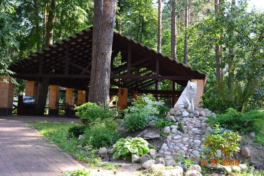 Ивановка: Guest House Sosnovyi Bor