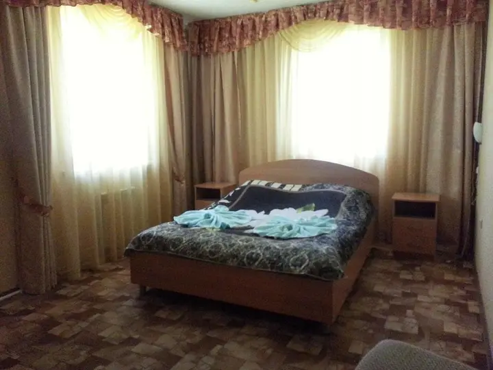 Ивановка: Guest House Sosnovyi Bor