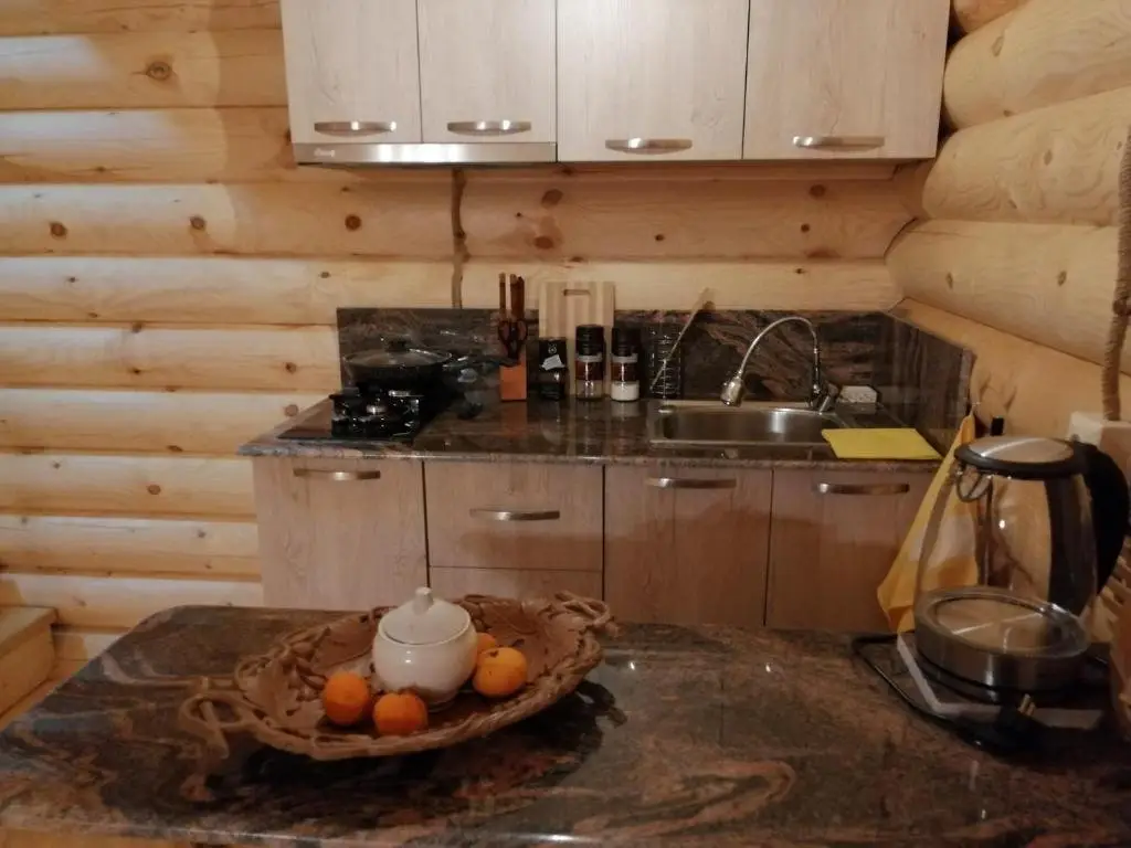 Батуми: Cottage house Niniela