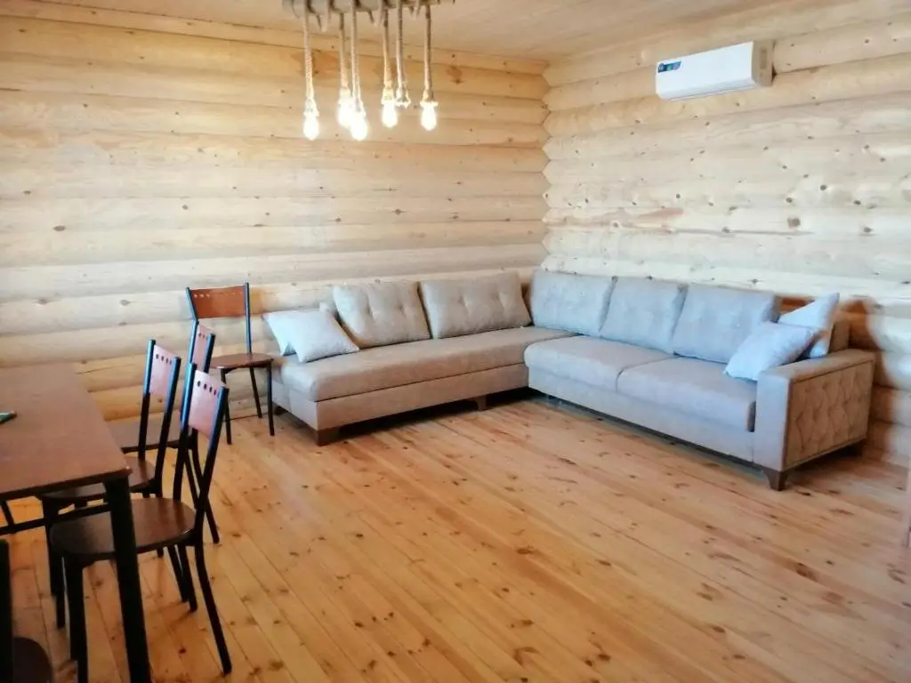 Батуми: Cottage house Niniela