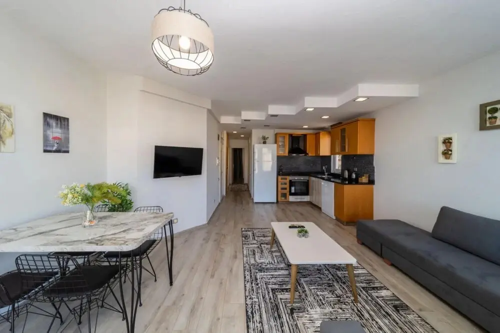 Анталья: Flat Close to Konyaalti Beach With Sea View