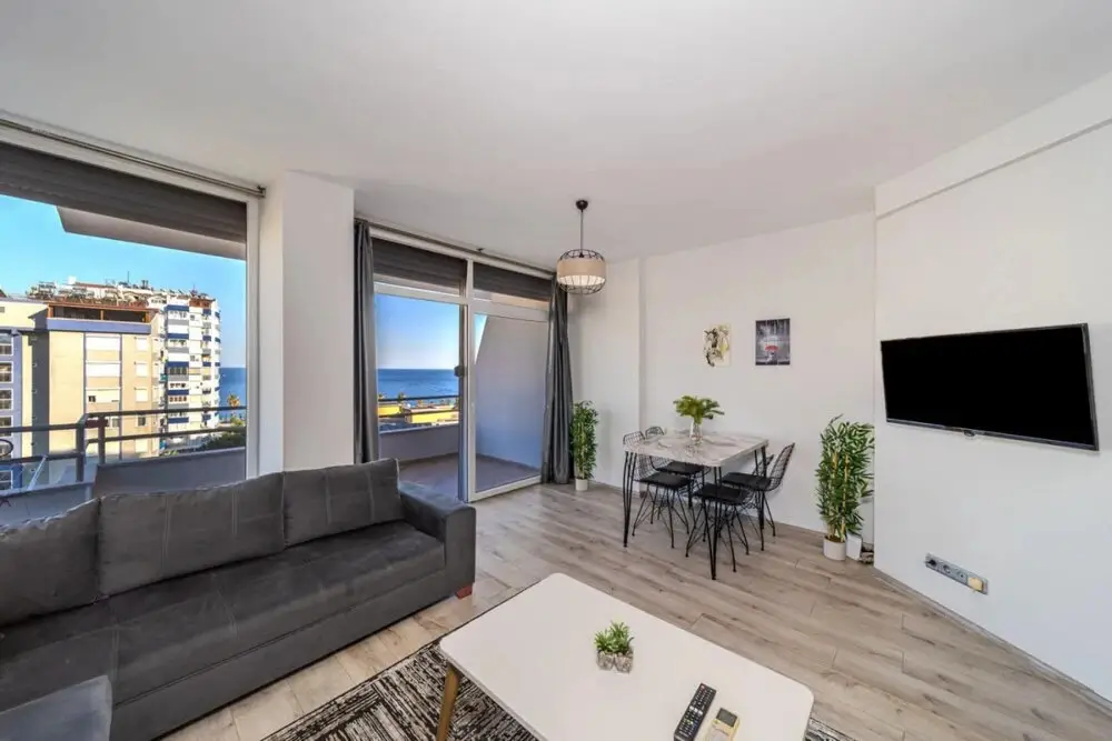 Анталья: Flat Close to Konyaalti Beach With Sea View