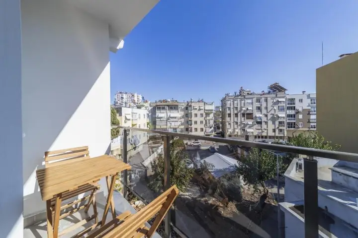 Анталья: Charming Home With Balcony in Muratpasa