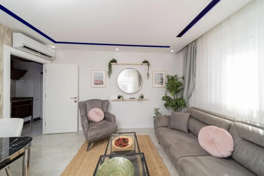 Анталья: Missafir Modern Flat Near Beach in Antalya