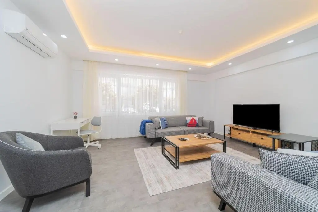 Анталья: Central Located Big Spacious Flat in Muratpasa