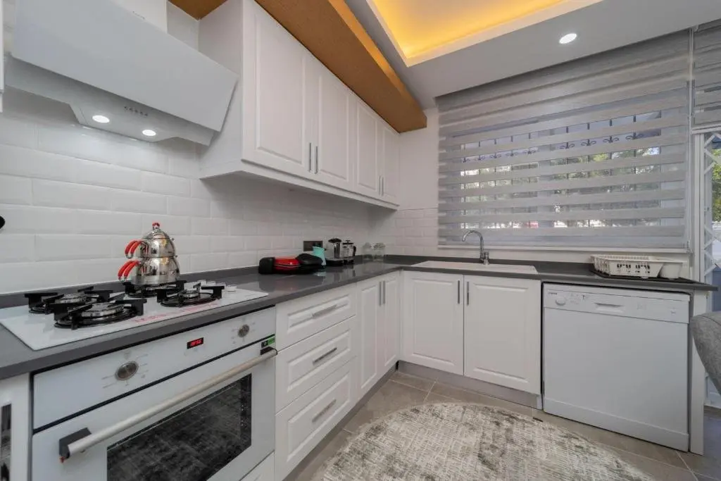 Анталья: Central Located Big Spacious Flat in Muratpasa