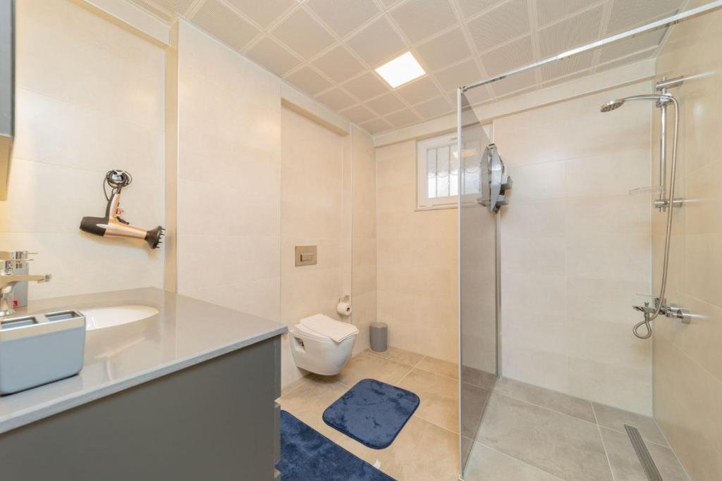 Анталья: Central Located Big Spacious Flat in Muratpasa