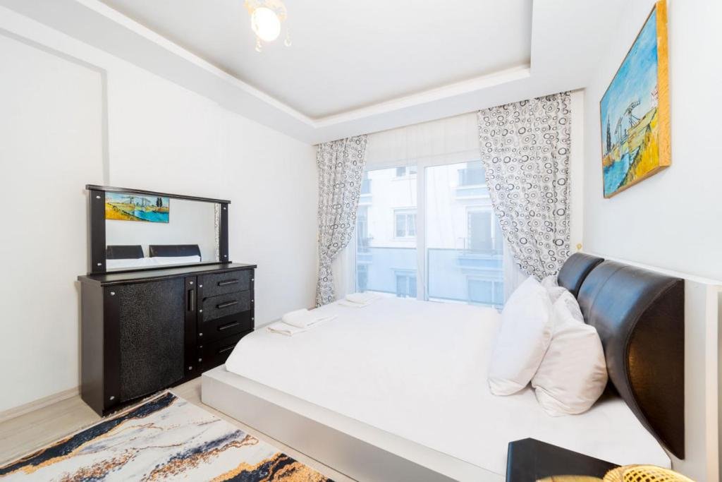 Анталья: Business-friendly Flat Close to Beach in Konyaalti