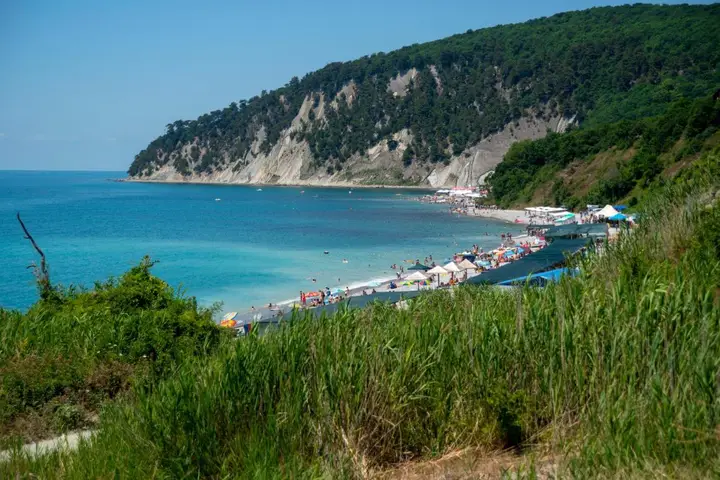 Бжид: Inal Bay
