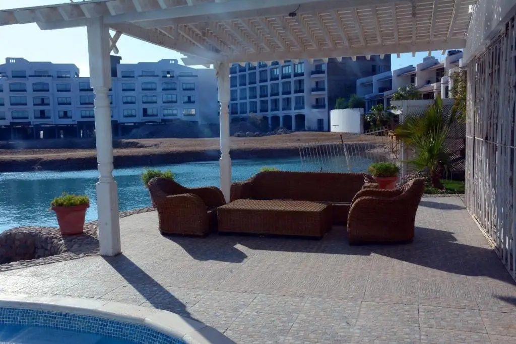 Хургада: Luxurious Villa with Private Pool and Beach