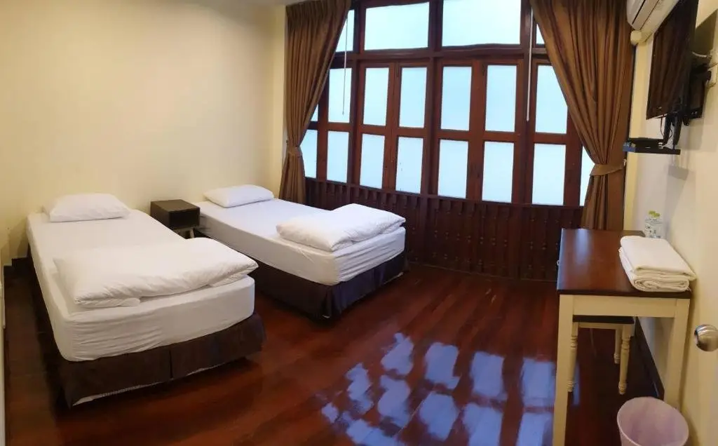 Бангкок: Papermoon Guesthouse