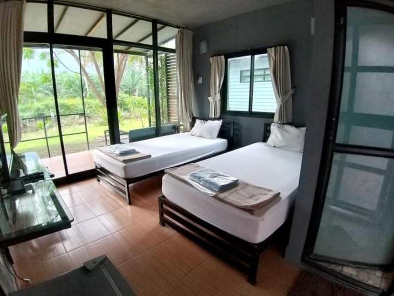 Тай-Муанг: Baan Rim Nam Resort by ZUZU