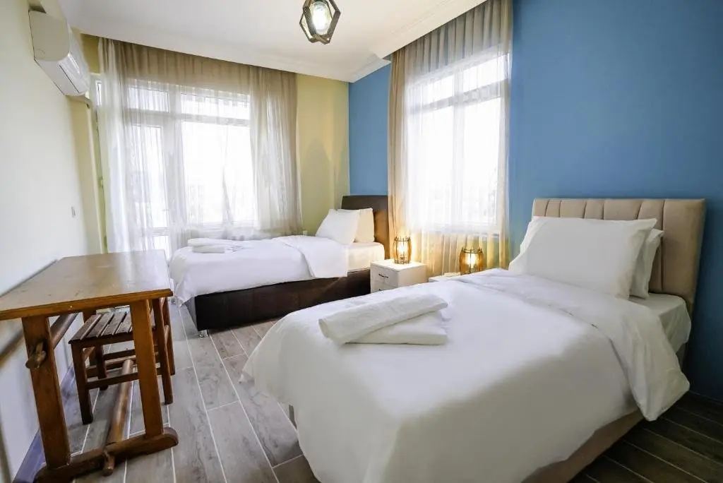 Анталья: Central and Comfy Flat With Balcony in Muratpasa
