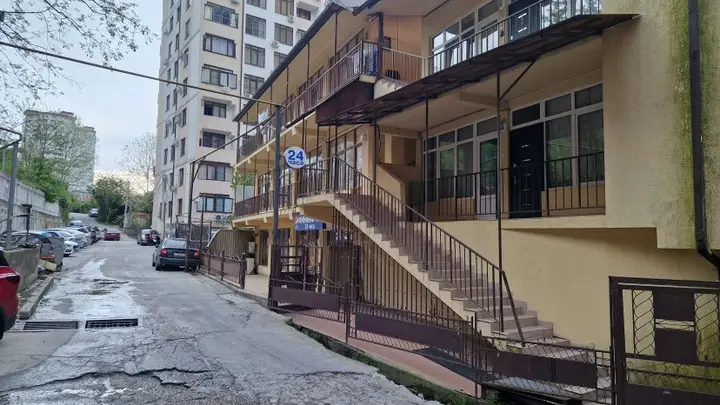 Сочи: Гостевой дом на Цюрупы 32,Г2
