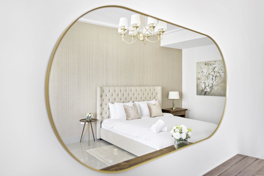 Дубай: WelHome - Luxury Apartment Facing Burj Khalifa With Terrace