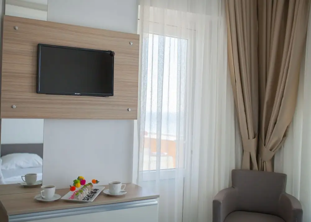 Айвалык: Amphora Hotel