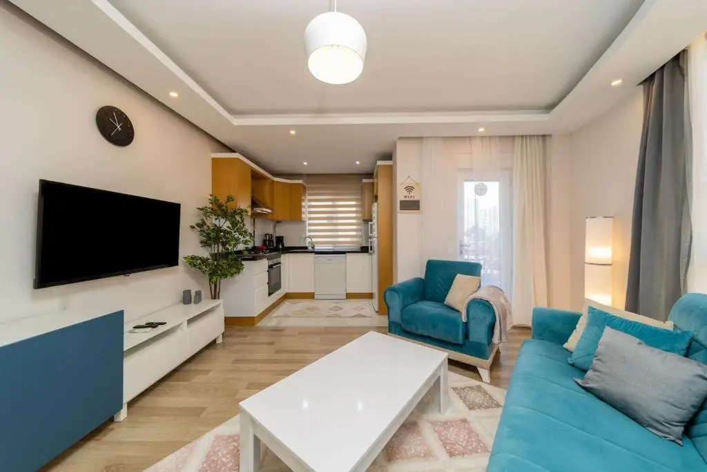 Анталья: Convenient Flat With Balcony in Konyaalti