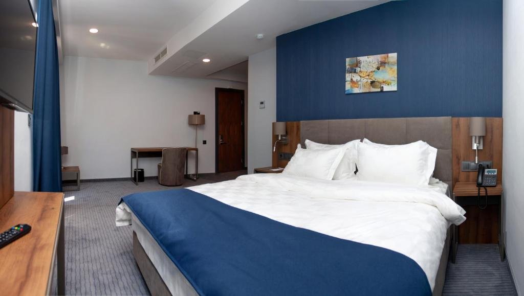 Тбилиси: Hotel Avenue Hotel Tbilisi Mimino