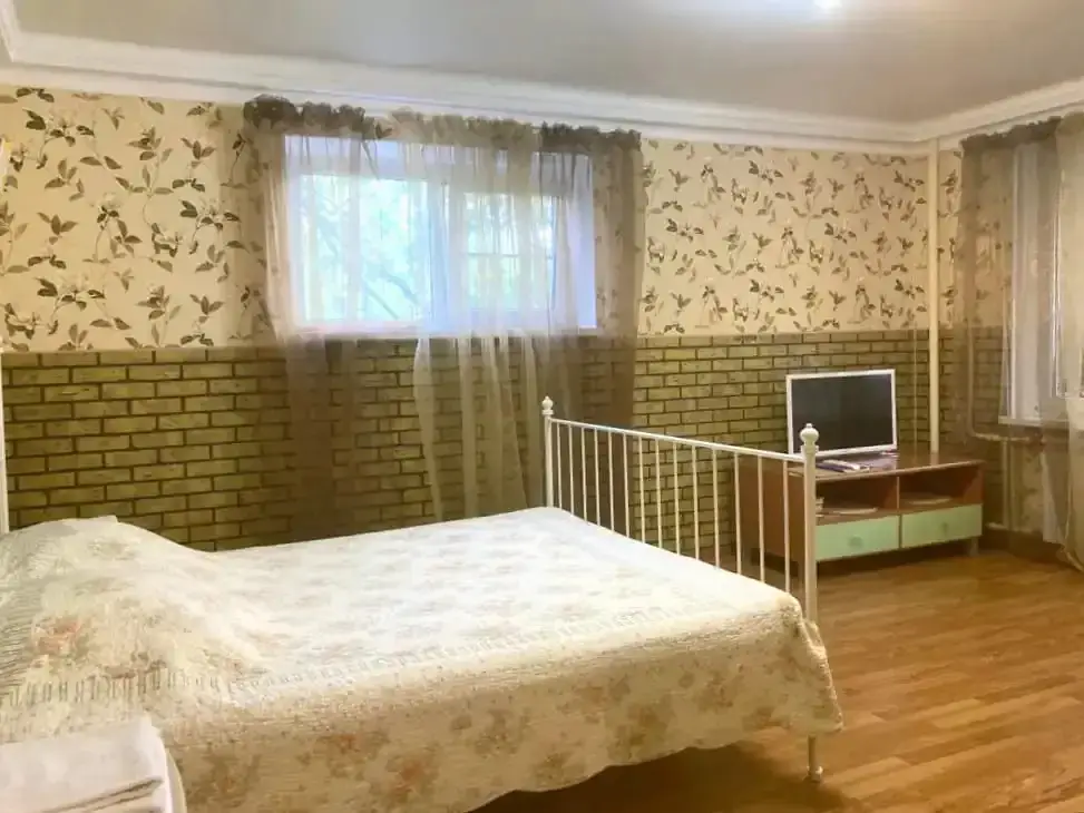Кисловодск: Апартаменты Широкая 34