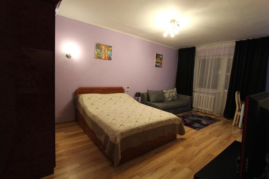 Алматы: Nadezhda Apartments on Aiteke bi st.
