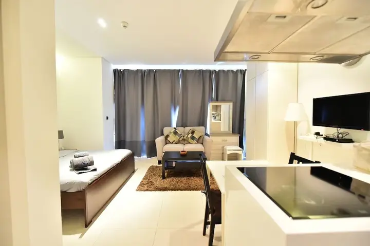 Дубай: Yrw - Spacious studio in Dubai Marina