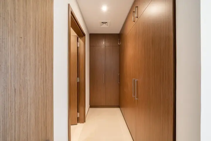 Дубай: Stunning Beachfront Apt. With Balcony Marina