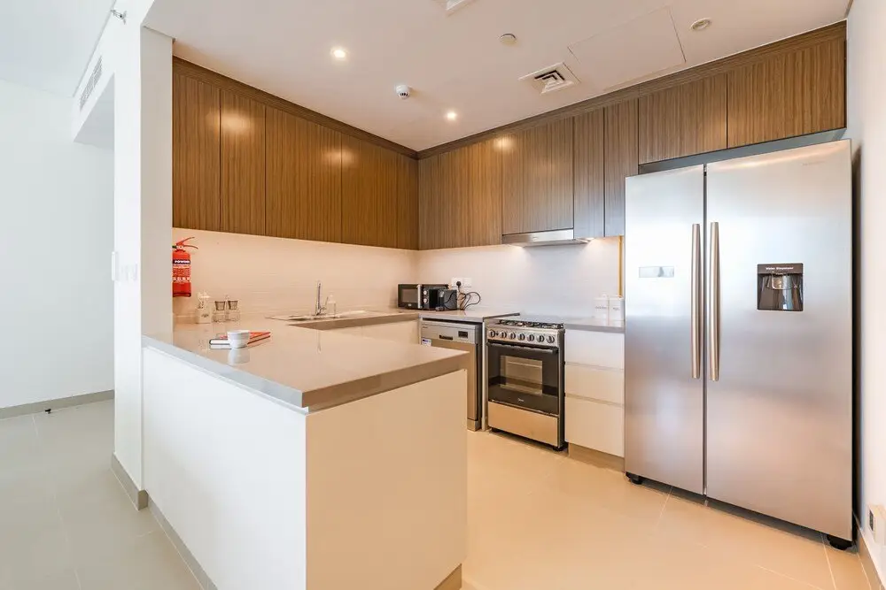 Дубай: Stunning Beachfront Apt. With Balcony Marina