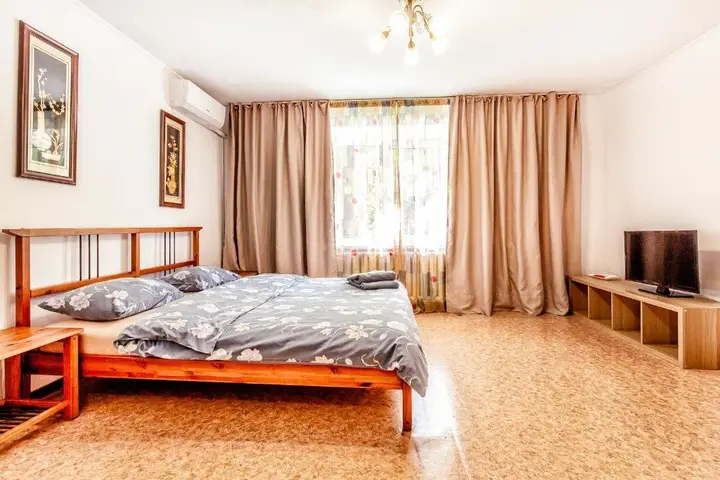 Алматы: 425 Apartamenty v Zolotom kvadrate v tsentre Otlichno podhodjat dlja komandirovannyh i turistov